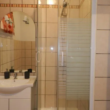 Apartamento Climatisé à 200m De La Plage, 4 Couchages - Fr-1-251-913 Bormes-les-Mimosas